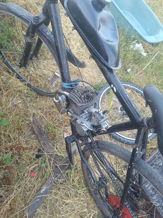 Bicicleta cu motor