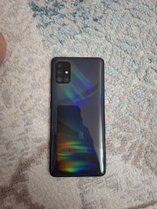 Срочно Продам телефон