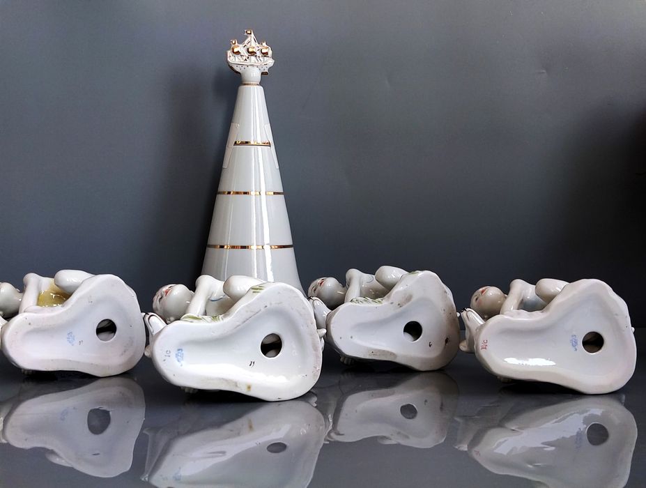 Статуэтка антикварное