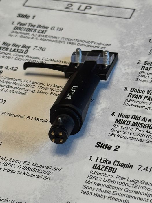 Шелл DIATONE для винилового проигрывателя.