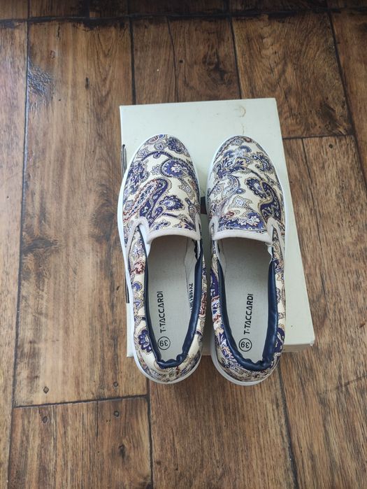 Слипоны Taccardi