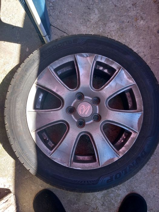 Genți,cu anvelope vara 205/55/R16  patru bucăți jenti Aluminium,