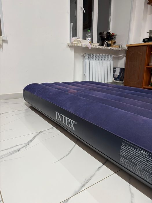 Продаётся надувной матрас INTEX