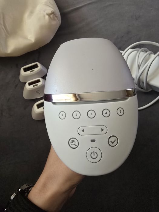Aparat epilare definitiva Philips Lumea Prestige