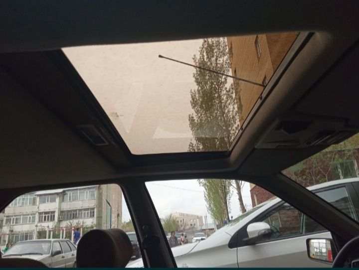 Продам а/м Пежо 405