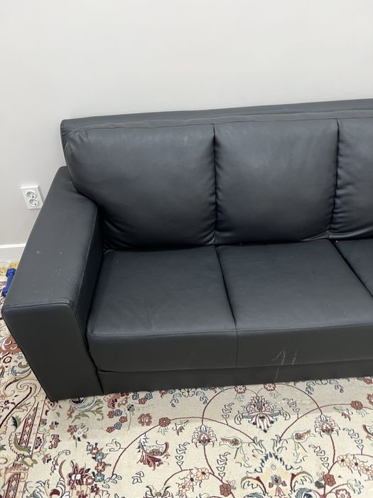 Продам диван для офиса