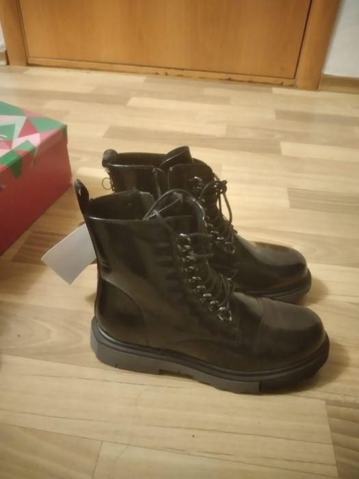 Детские ботинки на девочку