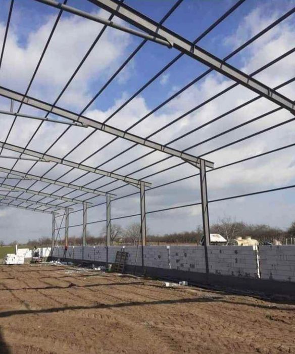 Structura hala metalica demontabila rezistenta diferite dimensiuni