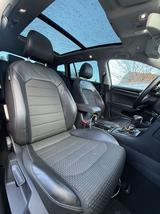 Volkswagen golf 7 2.0tdi Dsg panoramic piele navi camera masaj —full—