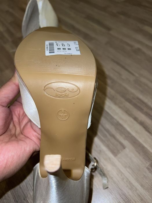 Продам Свадебные туфли