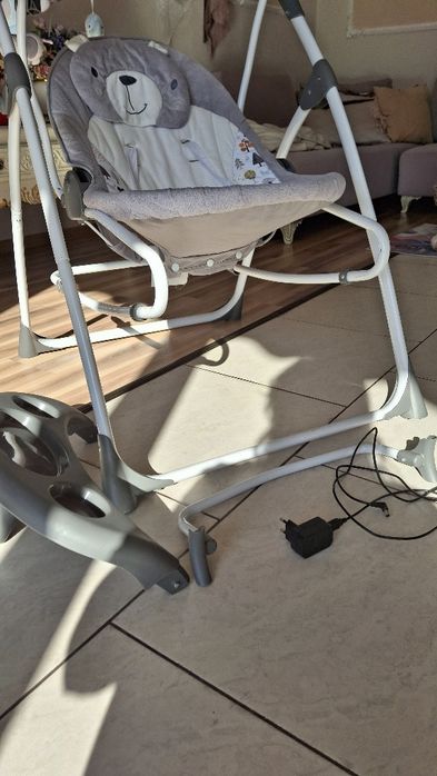 Електрическа бебешка люлка / шезлонг