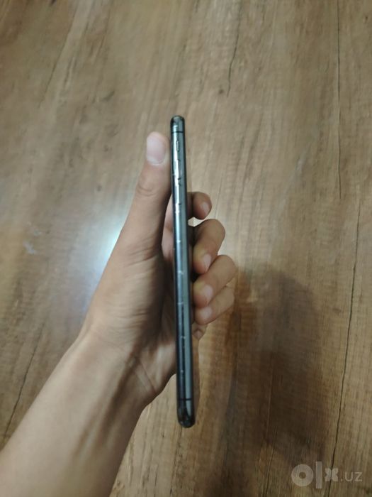 IPhone XS Max qora bayer