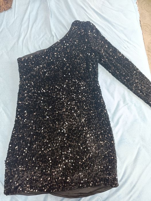 Платье пайетки черного цвета