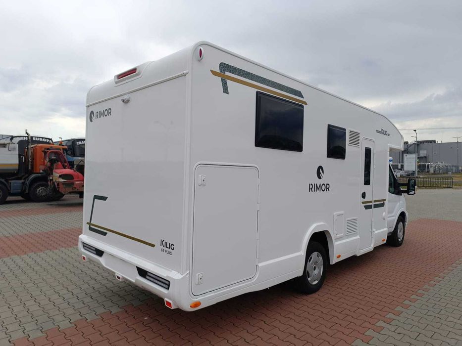 Autorulote Ford 69 P,2026,5 loc,165 CP,CA, Posibil Factura Externa