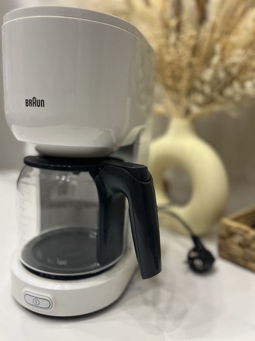 Кофеварка Braun.