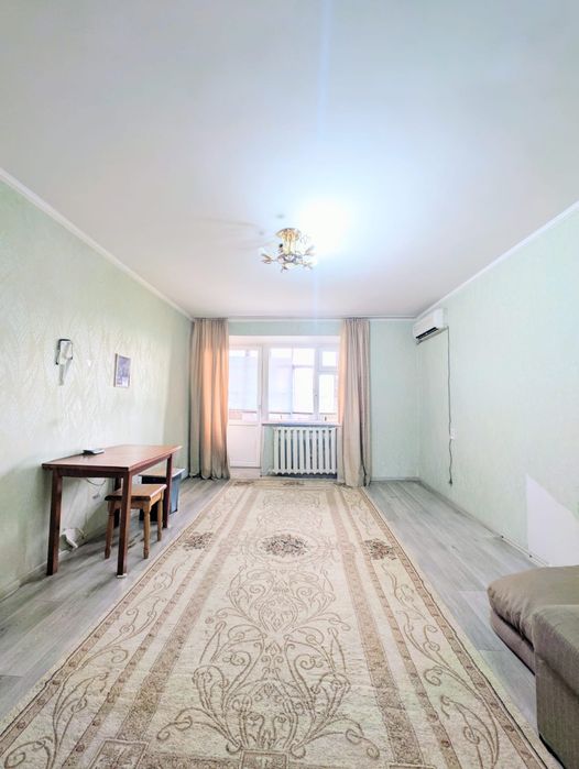Продаётся 2 комн квартира Детская больница