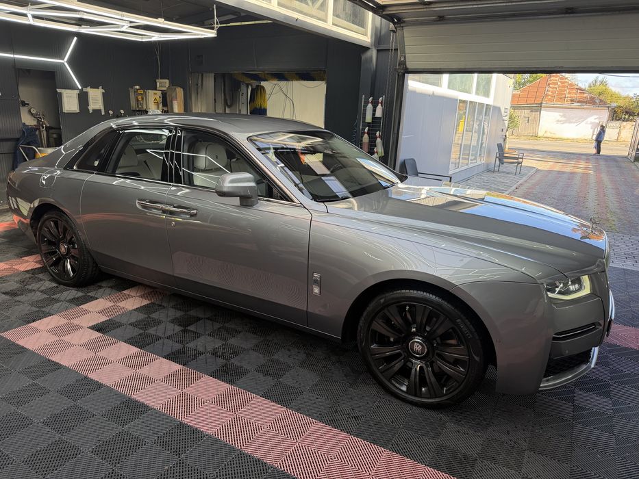 Vand Rolls Royce Ghost Space Gray!BeSpoke ,grila iluminata!