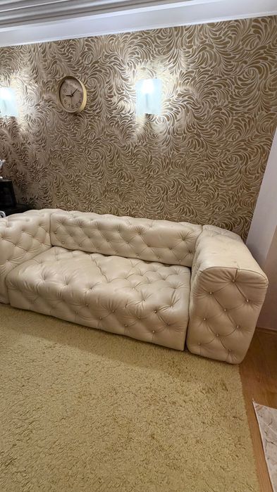 Продавам кожен диван