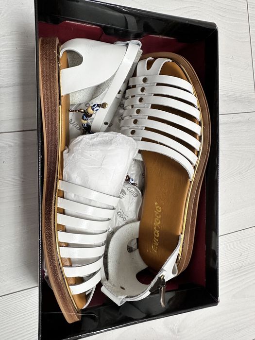 Сандали женские новые