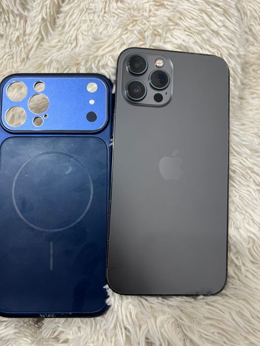 Продам iPhone 12 pro 256