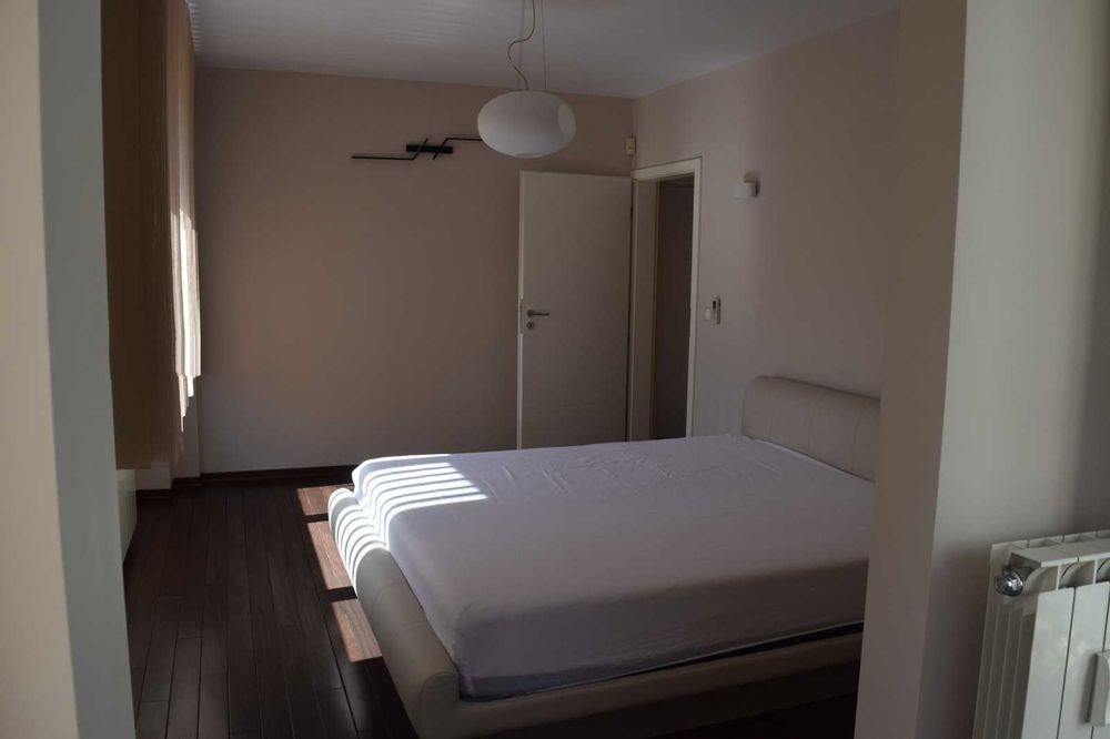 Дава се под наем Тристаен апартамент в София, Младост 2 - 110 кв.м за 900 € - Снимка #3