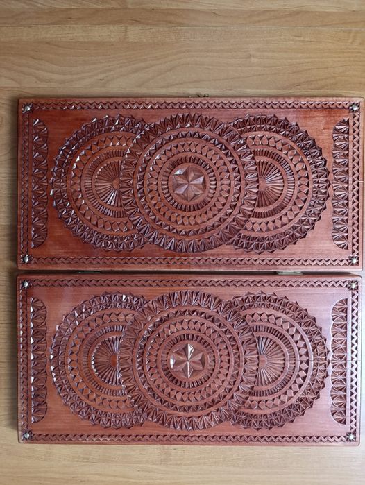 Продам нарды резные