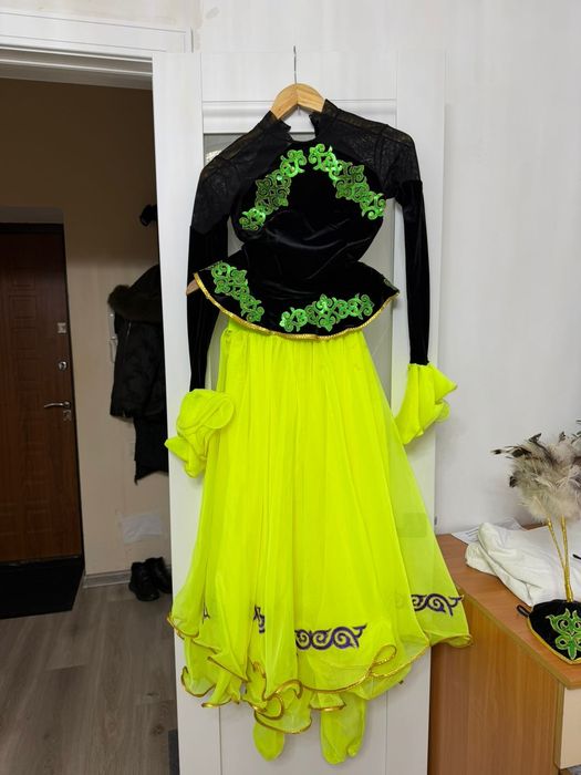 Национальные костюмы