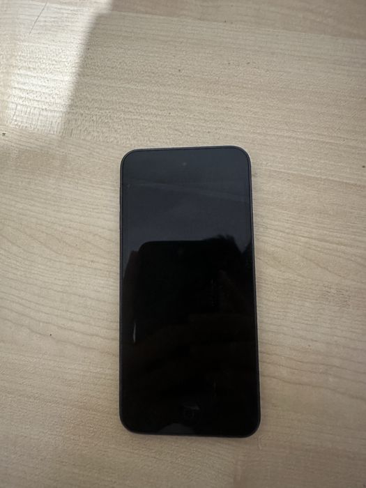 продам ipod touch