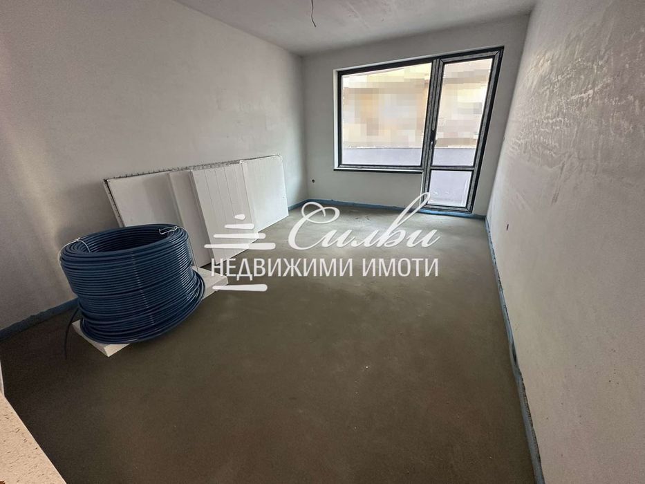 Продава се Тристаен апартамент в Търговище, Център - 114 кв.м за 1185 €/кв.м - Снимка #2