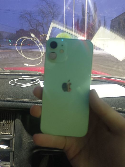 Обменяю Iphone 12 mini