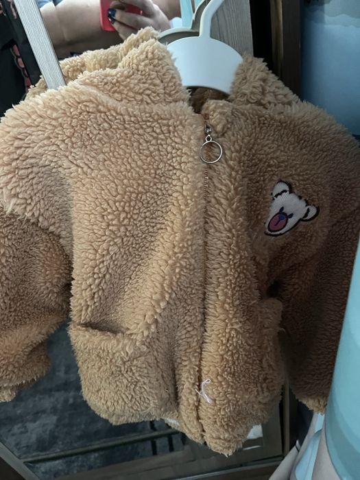 Продам детскую курточку .