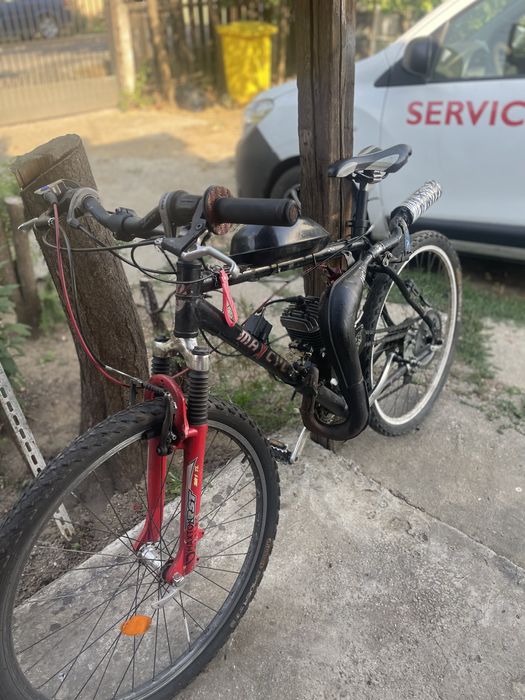 Vand bicicleta cu motor 70 cc racing