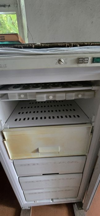 Морозильник, холодильник