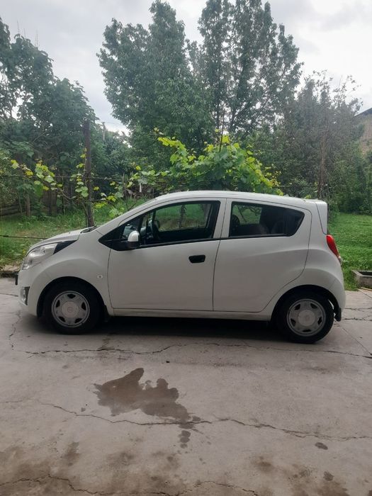 Spark 2014 rangi oq 2 pozitsya