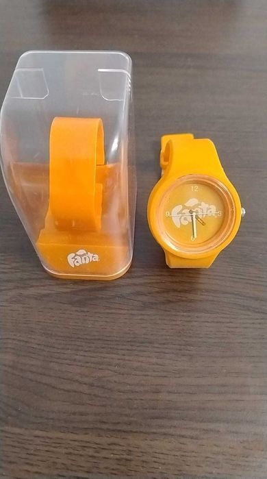 Ceas de mână, de colecție, logo Fanta