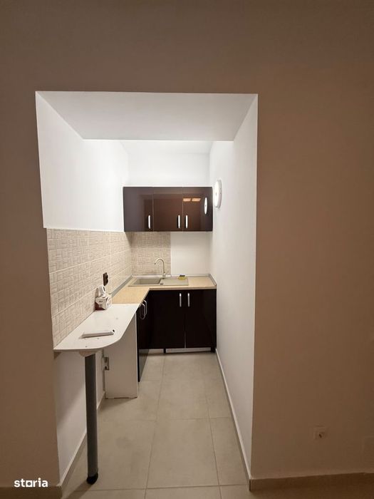 Proprietar închiriez studio la 10 minute de metrou pacii/preciziei.