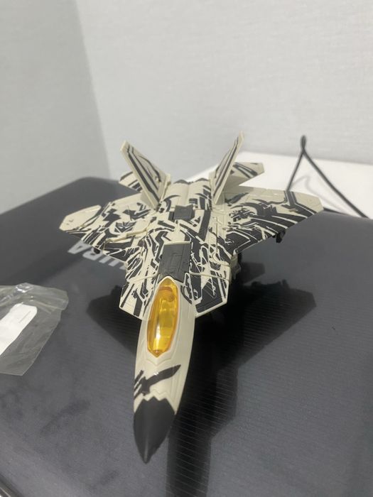 Transformers studio series SS-21 Starcream Hasbro takara tomy оригинал