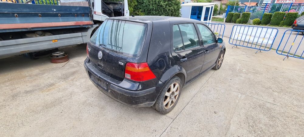 Фолксваген Голф 4 1.9 tdi на части