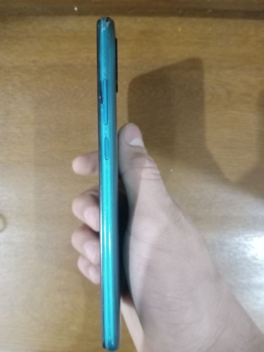 В прадаже Redmi note 9