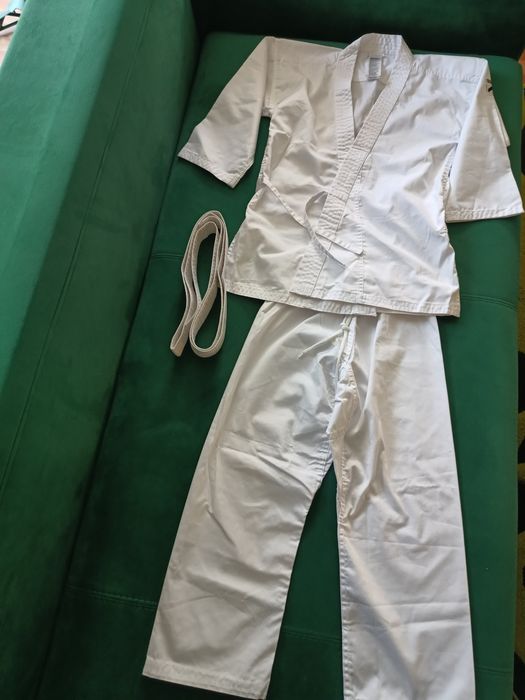 Kimono carate nou nouț , 130 cm lungime copil