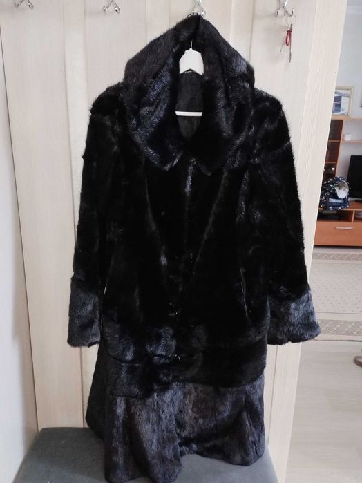 Продам шубу норковую