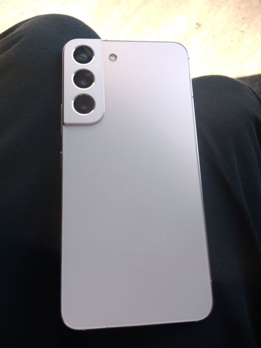 Продам Самсунг s22