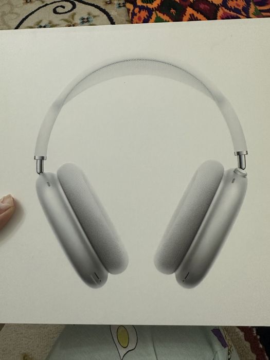 Наушник airpods