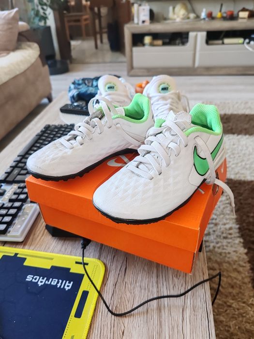 Детски стоножки NIKE tiempo номер 29.5