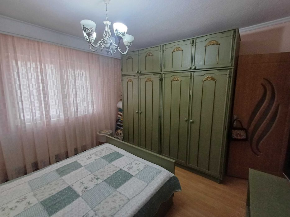 Vand ap 3 camere Mioveni-Robea etajul 1