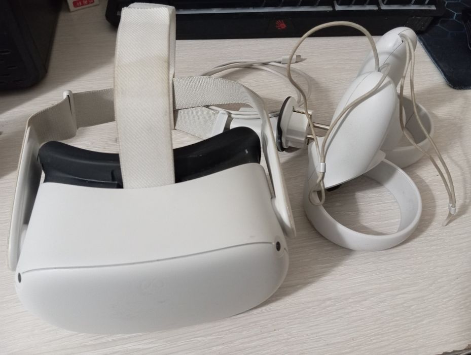 Продам vr очки Meta Quest 2, 128 гб