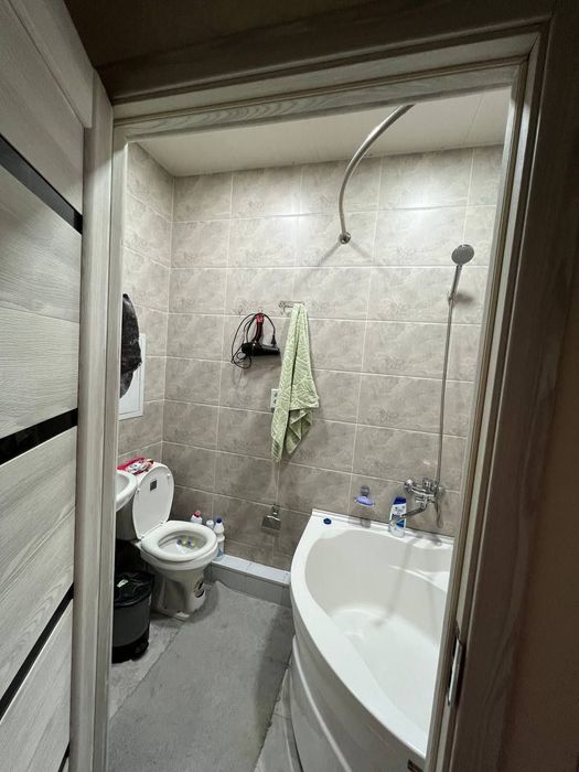 Yunsobod tumani 13 kvartal 2/2/9 metro oldida