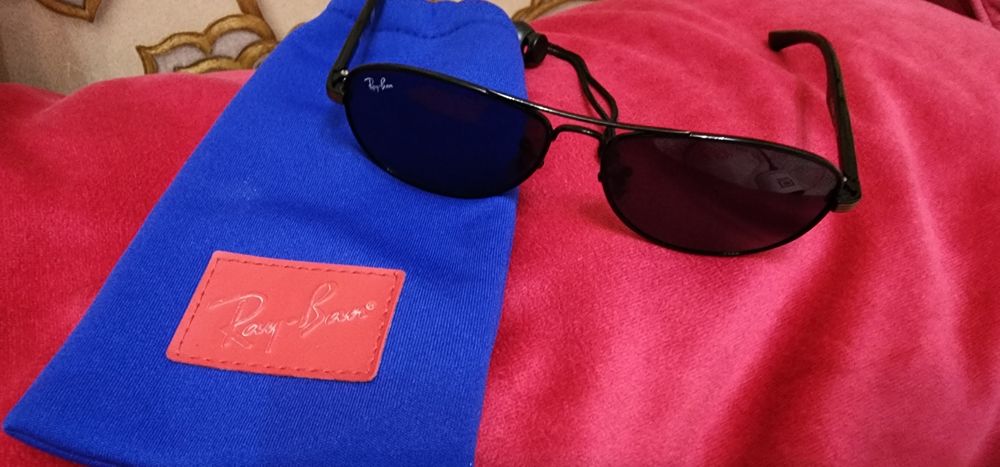 Очки детские до 12 лет RAY BAN оригинал пользованы пару раз