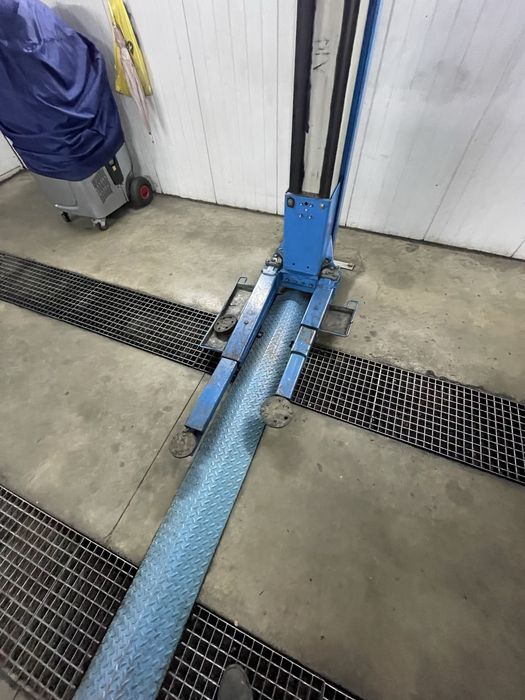 Elevator de vanzare  Ravaglioli Italia 2.7 tone