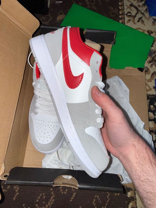 Jordan 1 Low Smoke Grey marimea 41 si 42